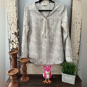 Calvin Klein White and Pink Long Sleeve Mandarin Collar Blouse